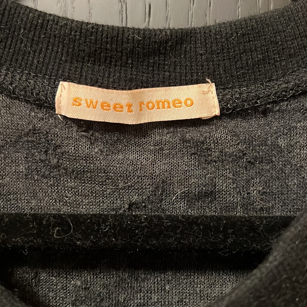 Distressed sweatshirt - Picture 4 of 6